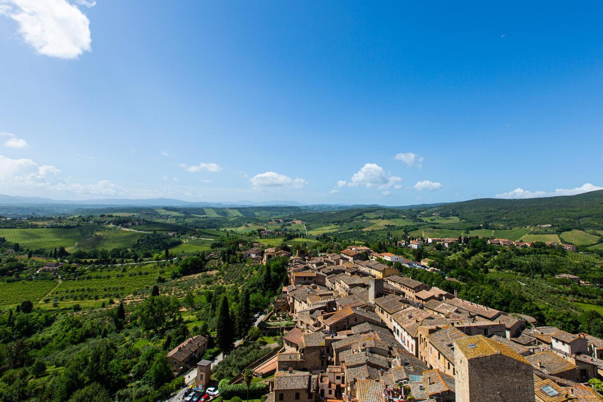 The Artists' Tower - Amazing View From The Tower Apartment San Gimignano Exterior photo