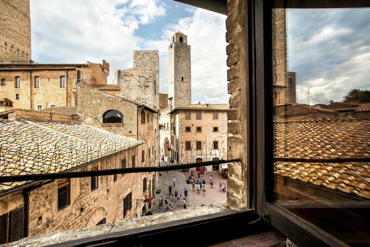 The Artists' Tower - Amazing View From The Tower Apartment San Gimignano Exterior photo